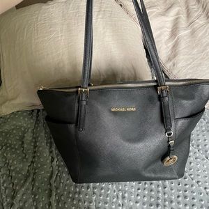 Michael Kors Tote
